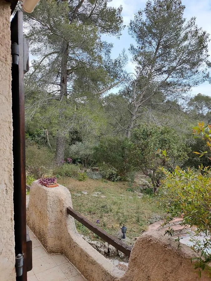 Villa Les Chariotins Draguignan Bed & Breakfast
