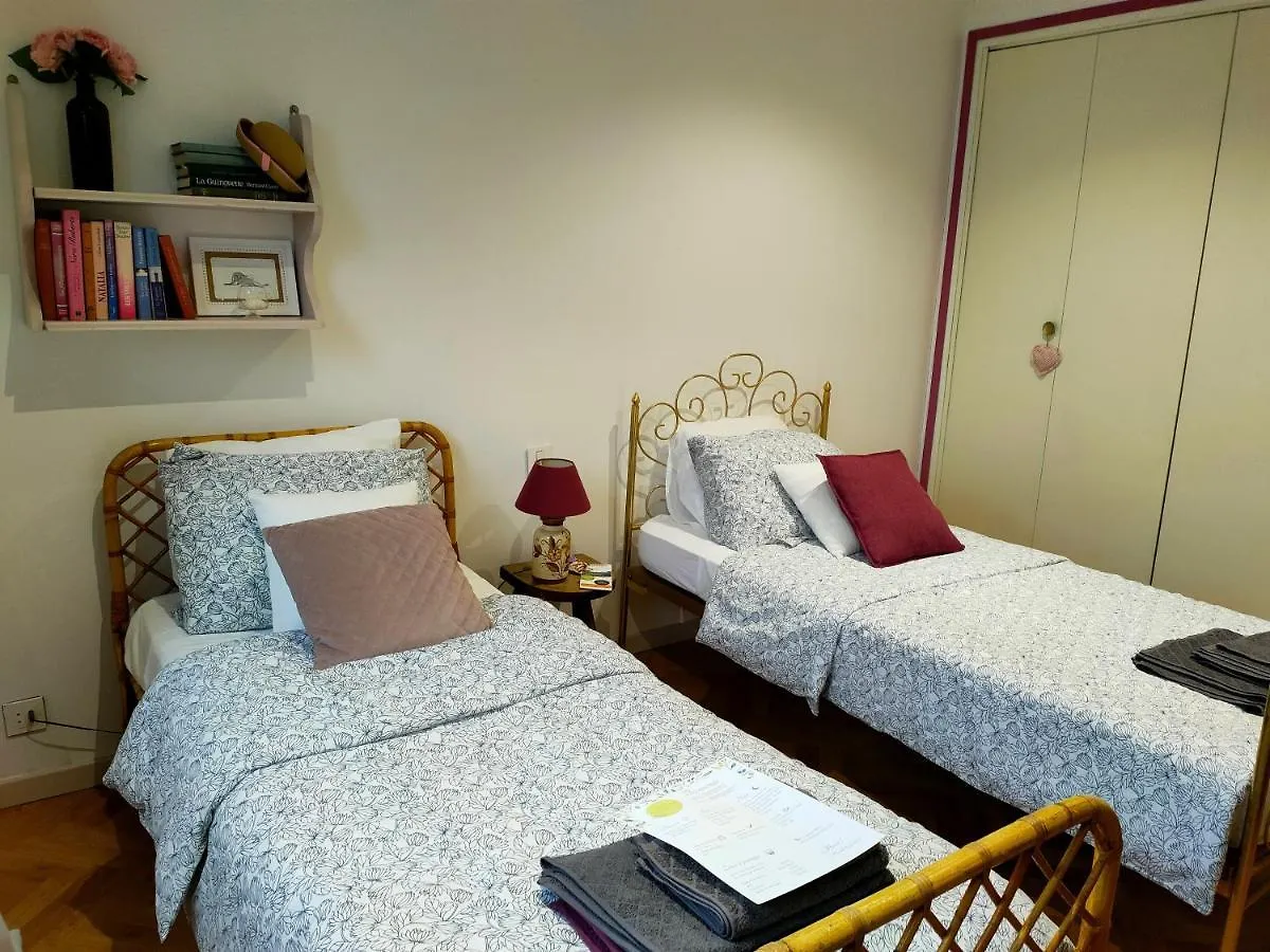 Villa Les Chariotins Draguignan Bed & Breakfast